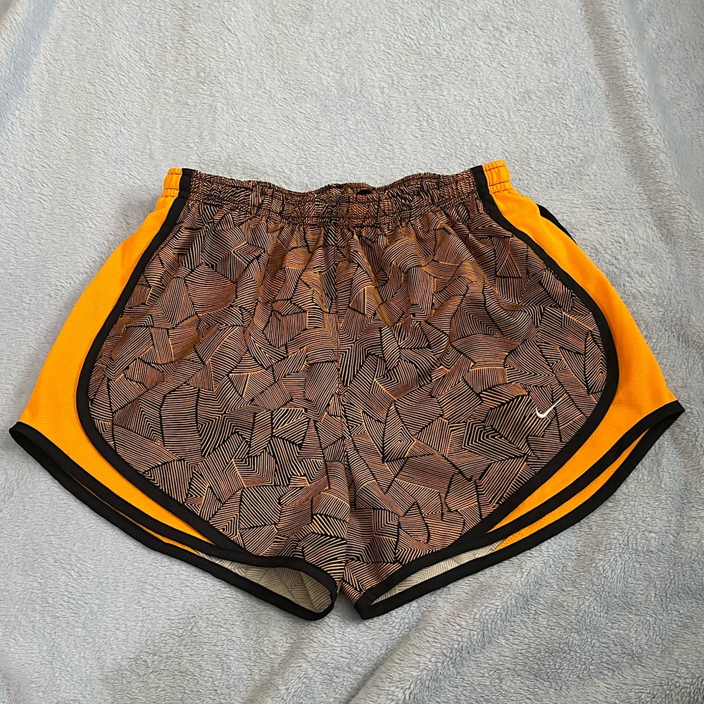 Women’s Nike Dri-Fit Tempo Running Shorts